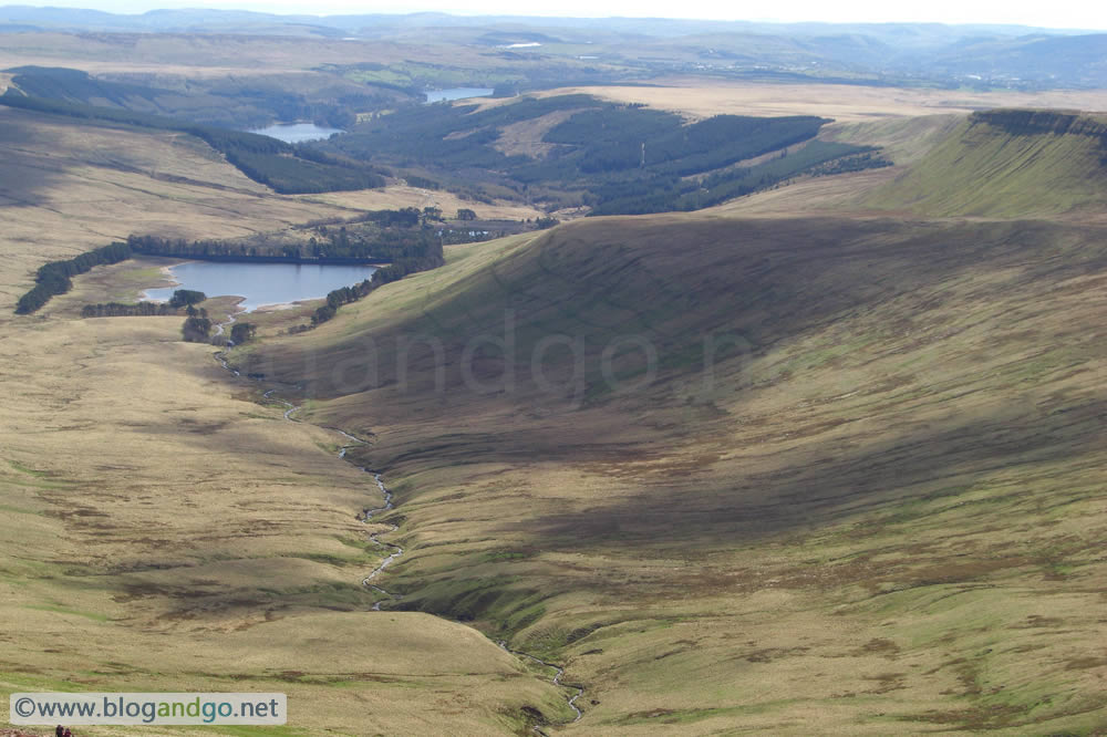 Towards the Neuadd reservoir